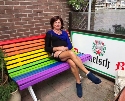 Een interview met Vivonne van Geuns. Een actieve en positieve transgender uit Krommeniedijk.