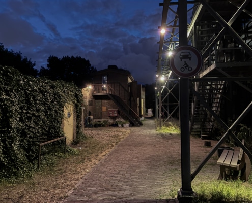 Hembrug bij nacht